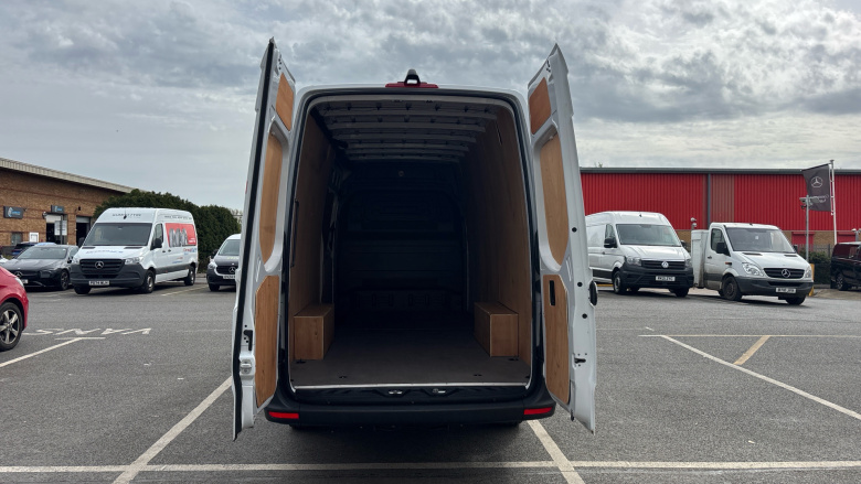 Mercedes-Benz Sprinter 315Cdi L3 Diesel Rwd 3.5t H2 Pro Van 9G-Tronic